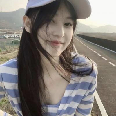 推动摇篮的手